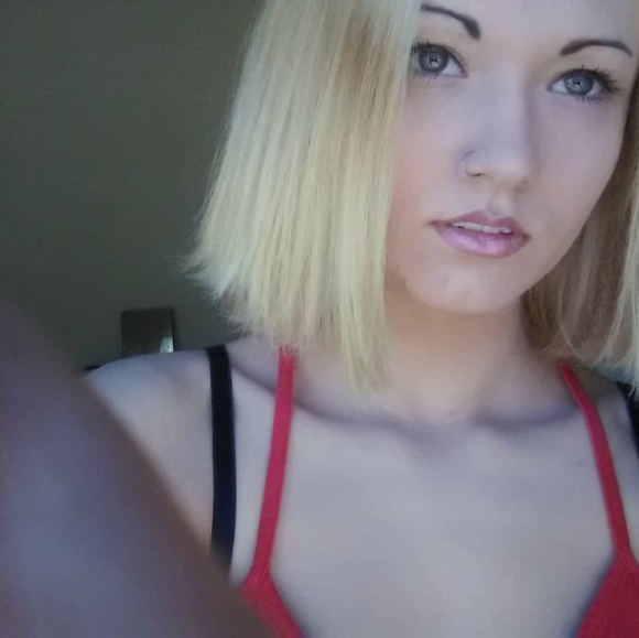 Meet your Posher, Alexandria - Picture 4 of 4